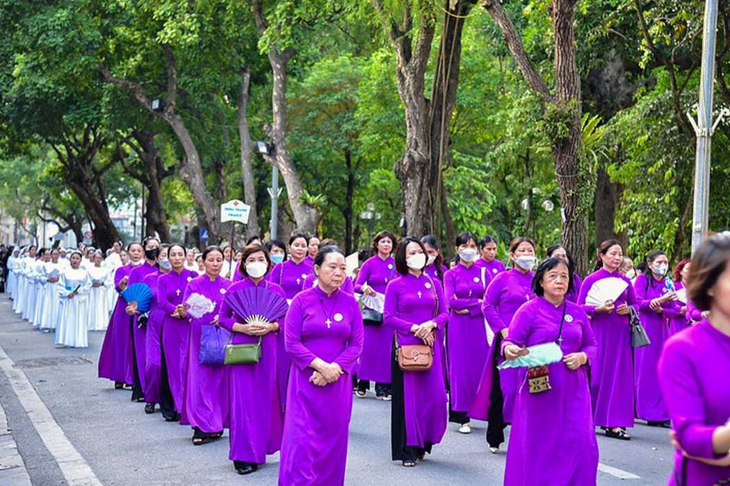 Vietnam Catholics Hold Solemnity Of Corpus Christi Uca News