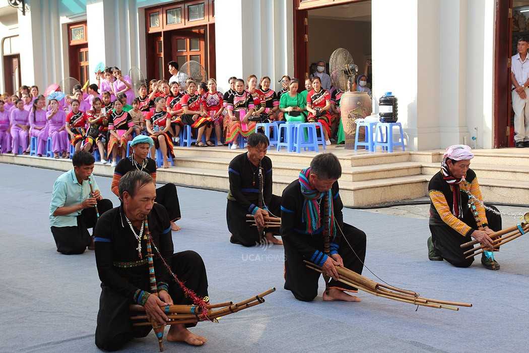 Vietnam Catholics honor Our Mother of Perpetual Succor - UCA News