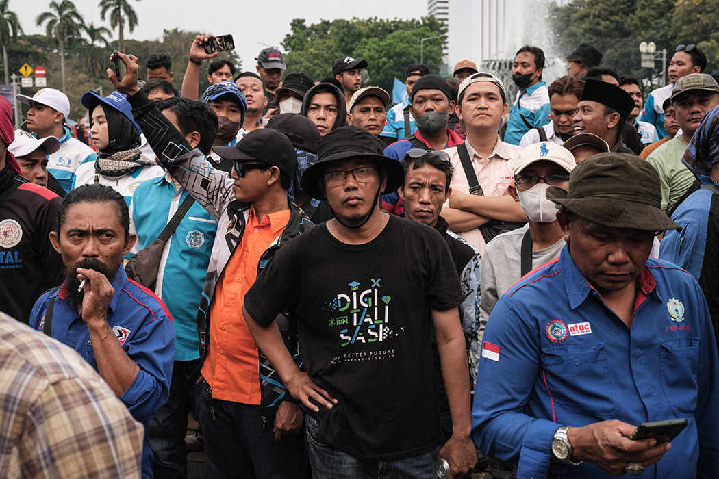 Labor Groups Protest Controversial Indonesian Job Bill - UCA News