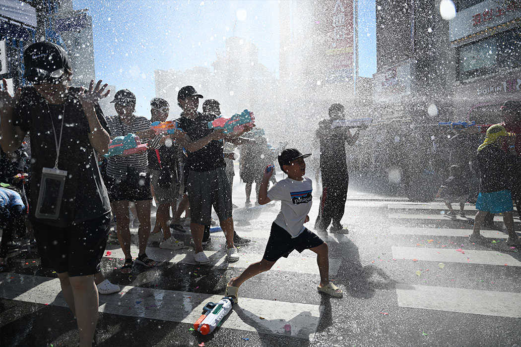 Image 54: South Korea Water gun festival amid heatwave in Seoul