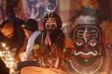 Religious festivals light up India