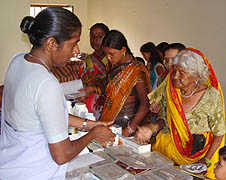 Free medical camps in central India help poor 