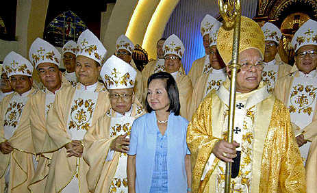 Davao prelate vows to stay on