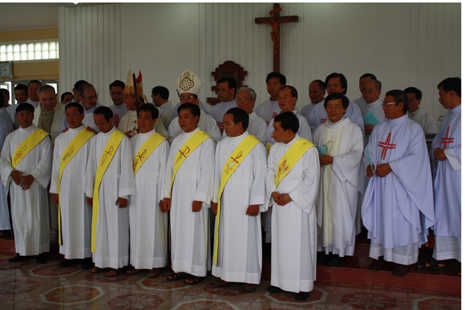 Vietnam ordains deacons