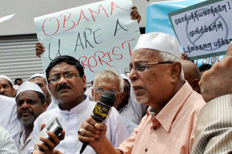 Leaders protest attacks on Muslims