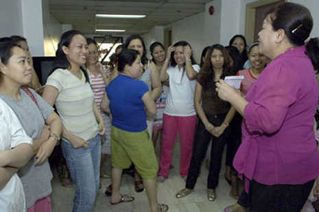 Bishops back ban on Filipino maids