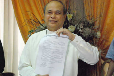 Govt shrugs off Church scandal - UCA News