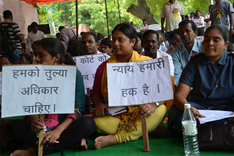 Christian dalit protest continues
