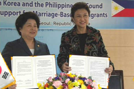 Manila, Seoul sign deal on family
