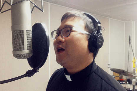 Korean priest brings gift of song to Japan