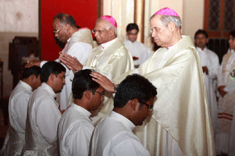 Karachi ordains record number of priests