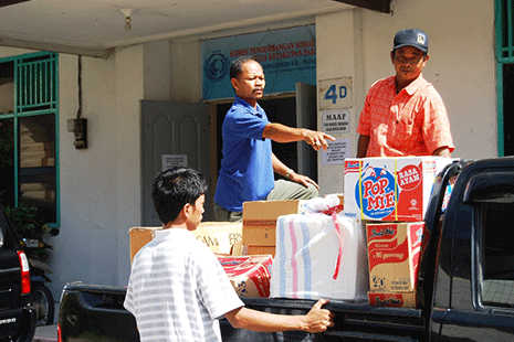 Church sends aid to Sumatra flood victims