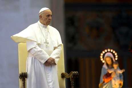 Corrupt Christians cause grave harm to Church, says pope