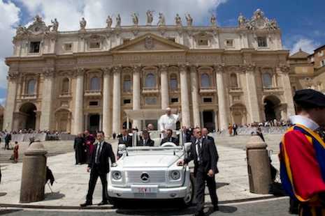 Pope Francis to forego bulletproof vehicle in Rio