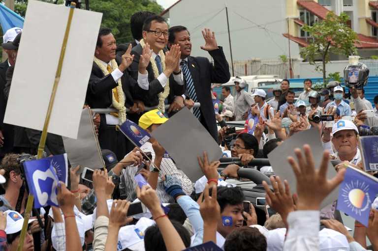 Cambodian opposition leader returns from exile