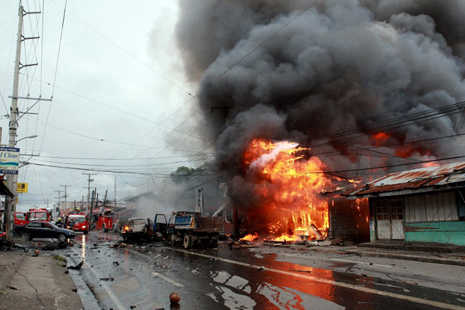 Bomb kills 8 in restive Mindanao