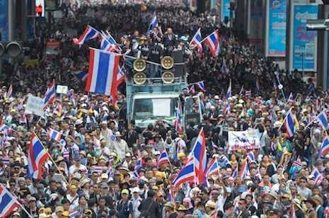 Thai government rocked as over 100,000 take to the streets