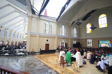 Philippine bishops make typhoon rehabilitation top priority