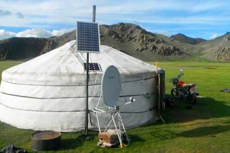 Mongolia's nomads warm to solar power  