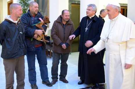 Pope celebrates birthday with homeless men