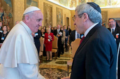 Pope seeks prayers ahead of visit to Israel
