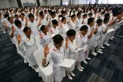 Philippines labor slump hits graduates hard