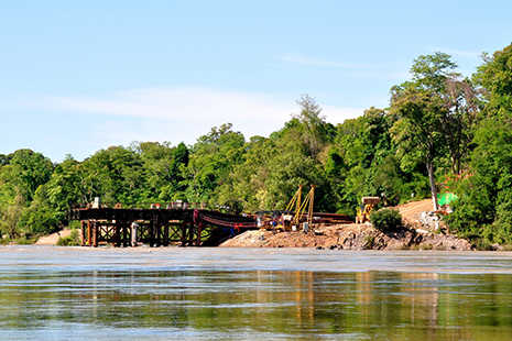 Laos goes ahead with dam despite widespread concerns