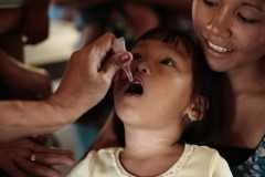 Myths and superstitions hamper Philippines immunization drive