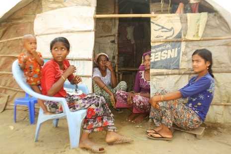 Ethnic Rakhines hit out at Rohingya citizenship 