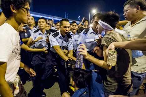 Pro-democracy protesters storm Hong Kong government complex