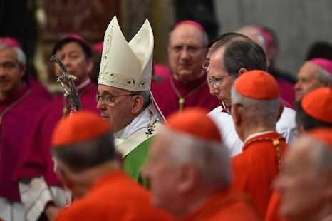Pope warns against 'bad shepherds' in opening Synod remarks