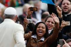 Gossiping Christians make people turn to atheism, pope says