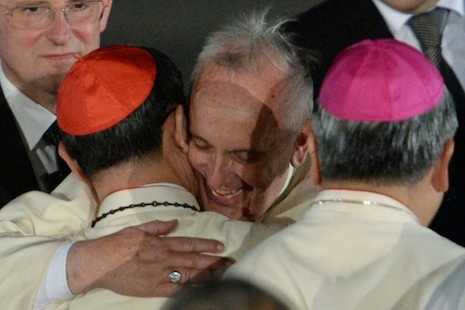 Pope begins visit to passionately Catholic Philippines 
