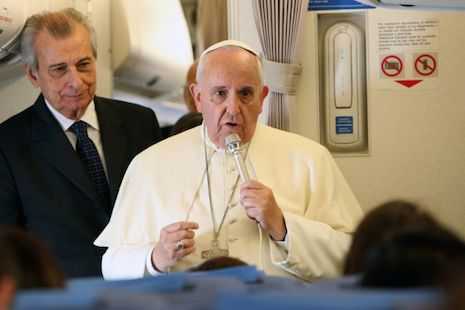 Pope cautions against conditional aid tied to Western gender ideologies