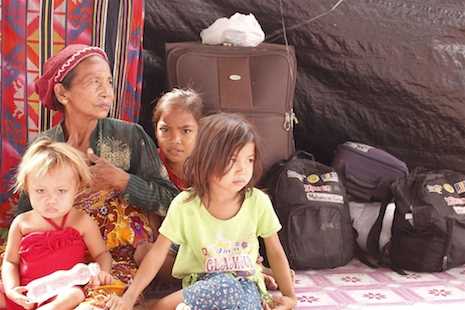 Aid agencies struggle to help displaced communities in Mindanao
