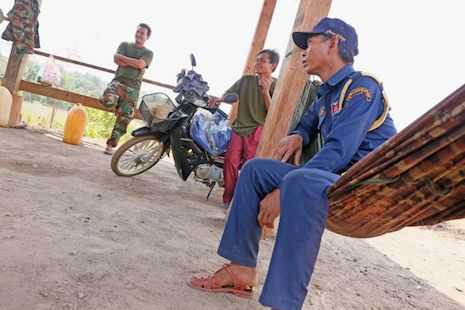 Cambodian soldiers say main objective is catching refugees