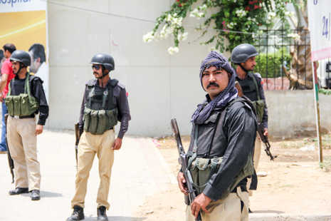 Pakistan police arrest 5 men for Ismaili bus massacre 