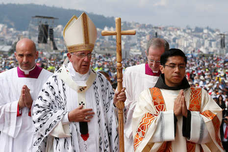 Building unity in Church, society key to evangelization, pope says