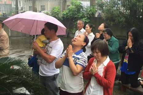 Church groups demand end to cross removals in China
