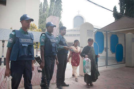Bangladesh vows to provide security for Christians during Christmas                   