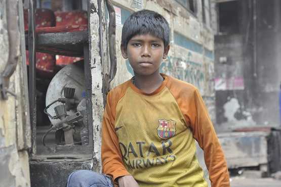 The hard reality of Bangladesh's child laborers 