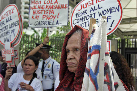 Comfort women decry warming Manila, Tokyo defense ties