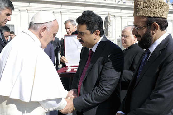 Pope Francis accepts official invitation to visit Pakistan