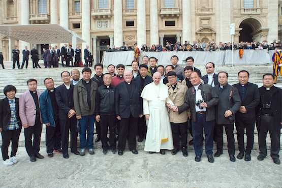 Pope receives parish priests from China