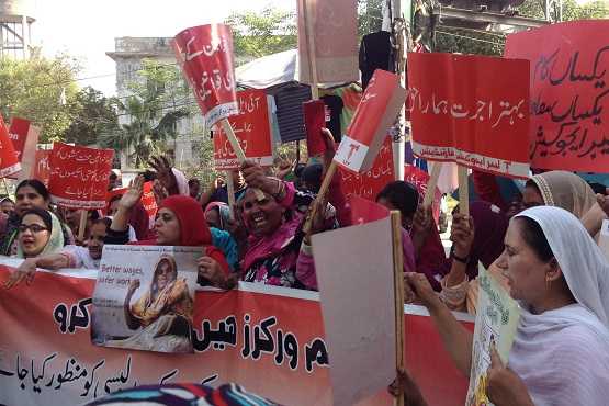 Pakistan domestic workers demand legal recognition
