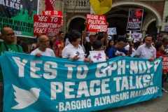 Church groups urge public to back communist peace talks  