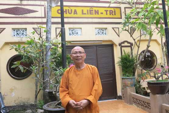 Buddhist monks evicted from their pagoda in Vietnam 