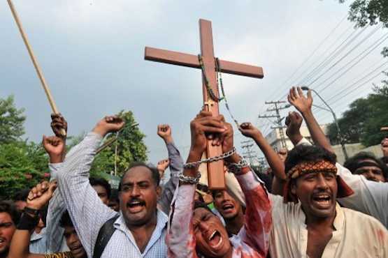 Christians remember Peshawar church bombing