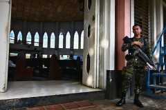 Philippine bishop in Sulu fights violence with words 
