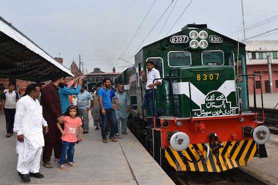 Pakistan to run special Christmas rail service 